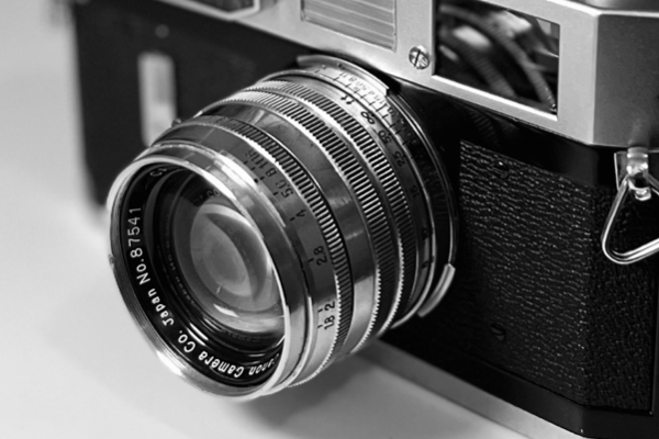 オールドカメラ canon 7 × オールドレンズ50mm × モノクロフィムル